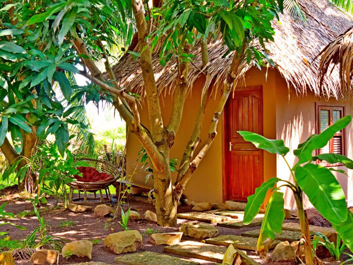 Hostel The Plantation Kampot Exterior foto