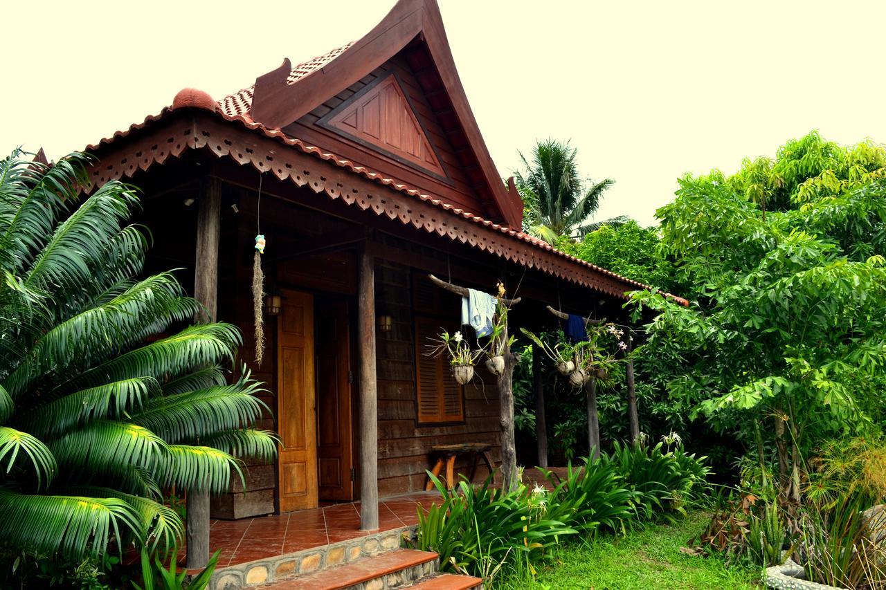 Hostel The Plantation Kampot Exterior foto