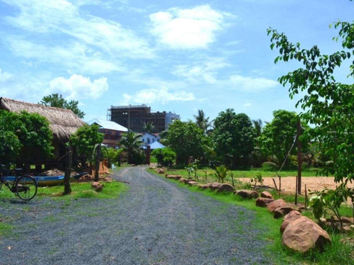 Hostel The Plantation Kampot Exterior foto