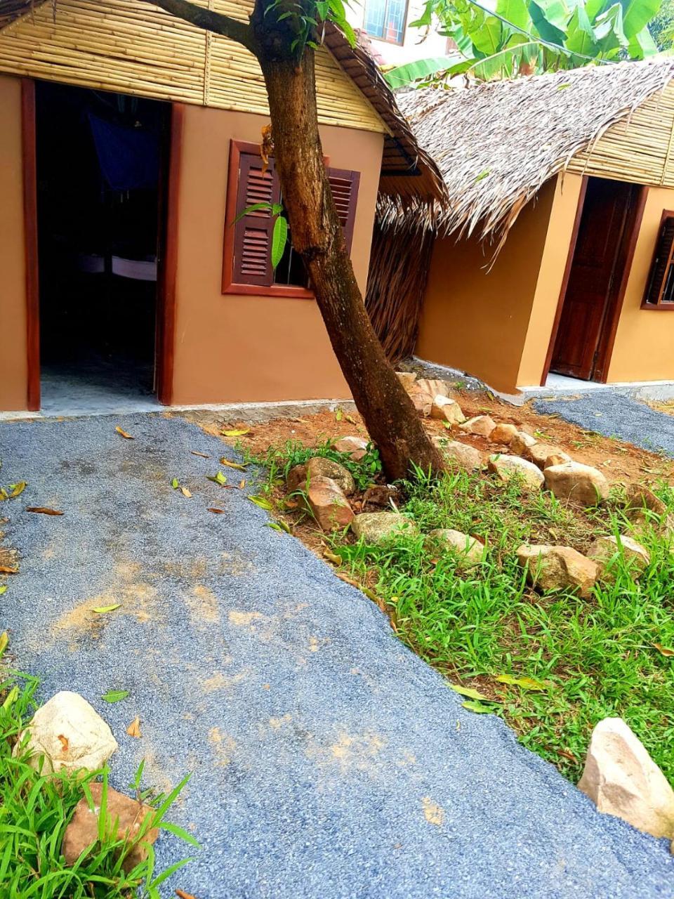 Hostel The Plantation Kampot Exterior foto