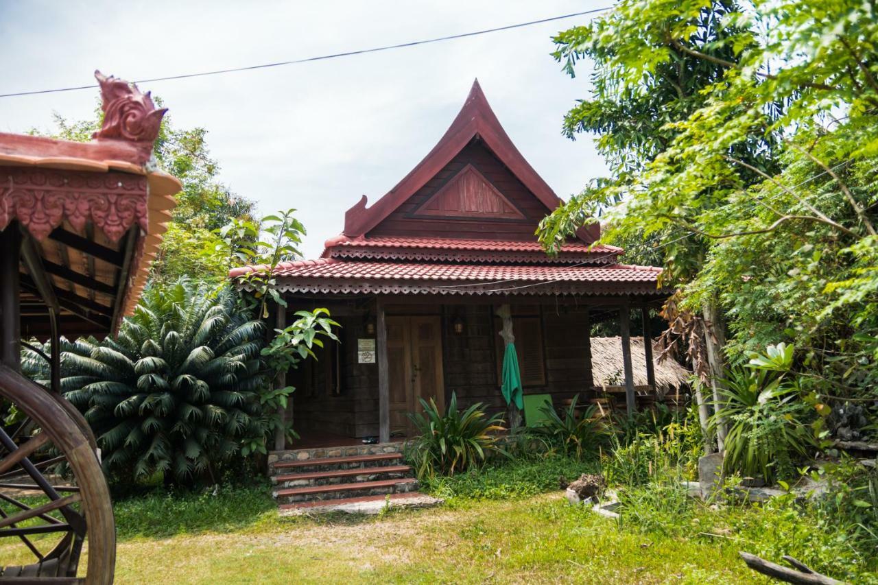 Hostel The Plantation Kampot Exterior foto